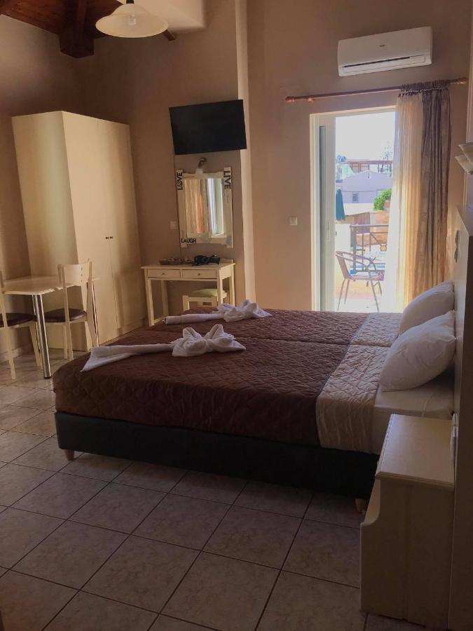 Kydoni Apartments And Studios Agia Marina Екстериор снимка