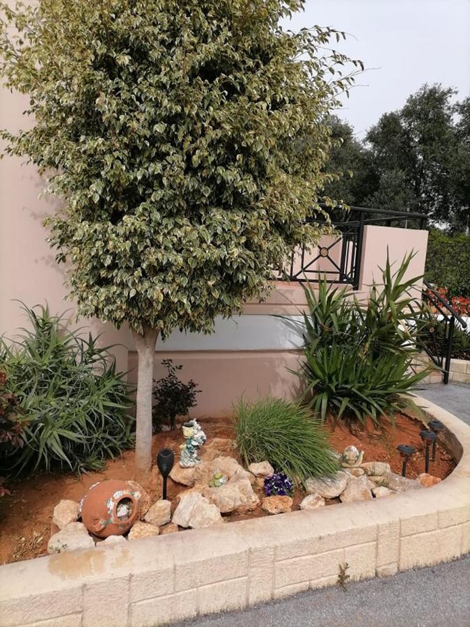 Kydoni Apartments And Studios Agia Marina Екстериор снимка